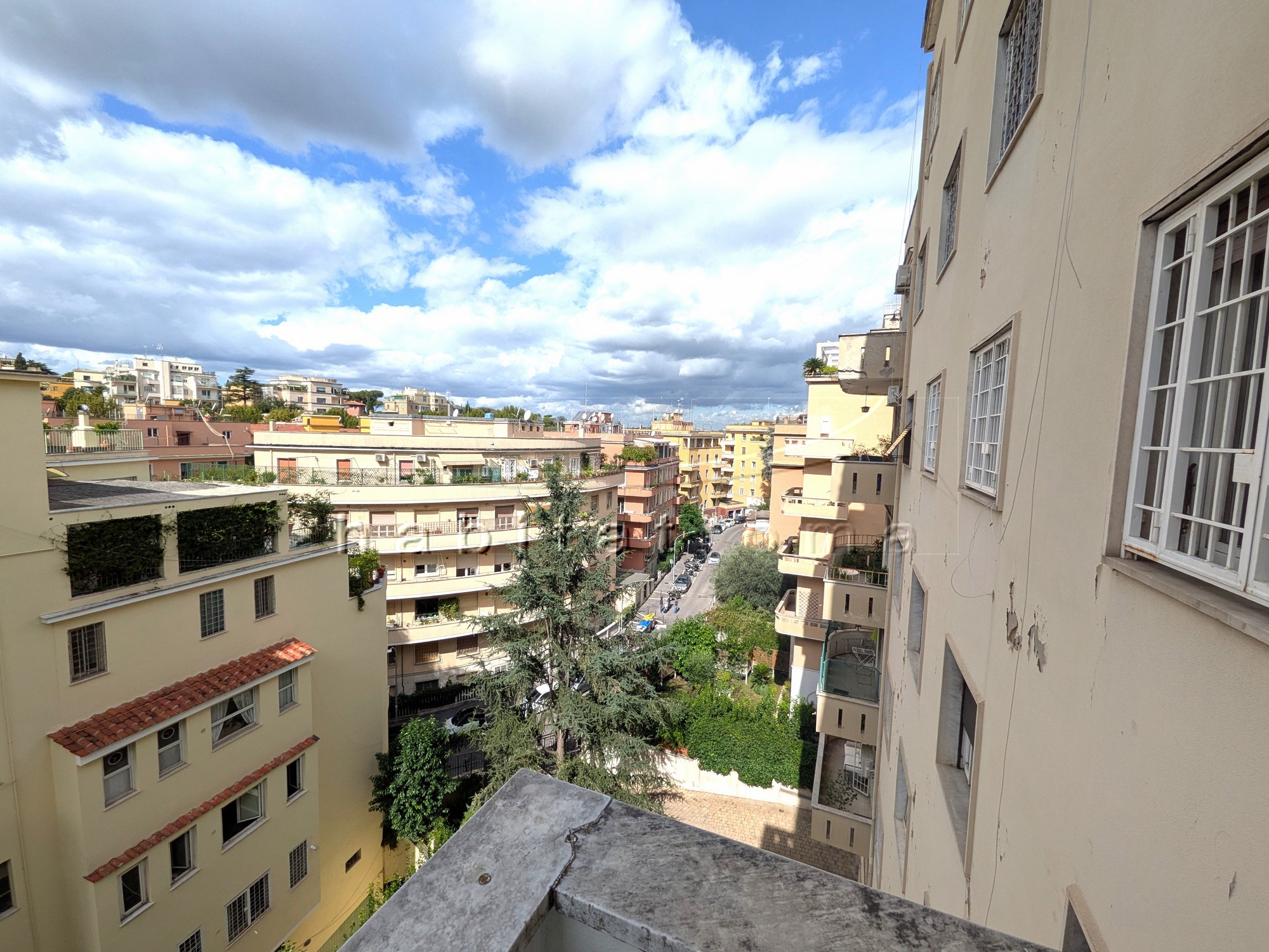 Via-Alberto-Caroncini-19
